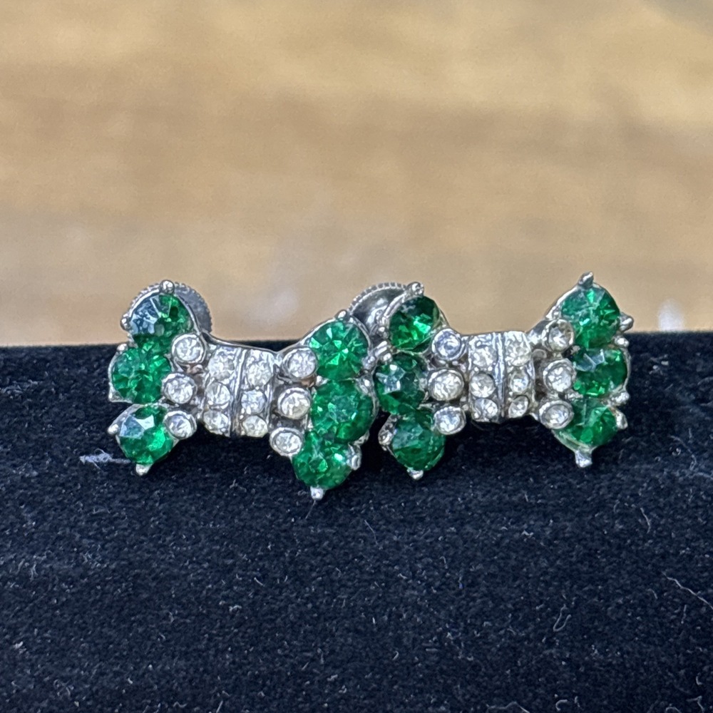 Vintage 1940s Art Deco Green Clear Rhinestone Screw Back Earrings
